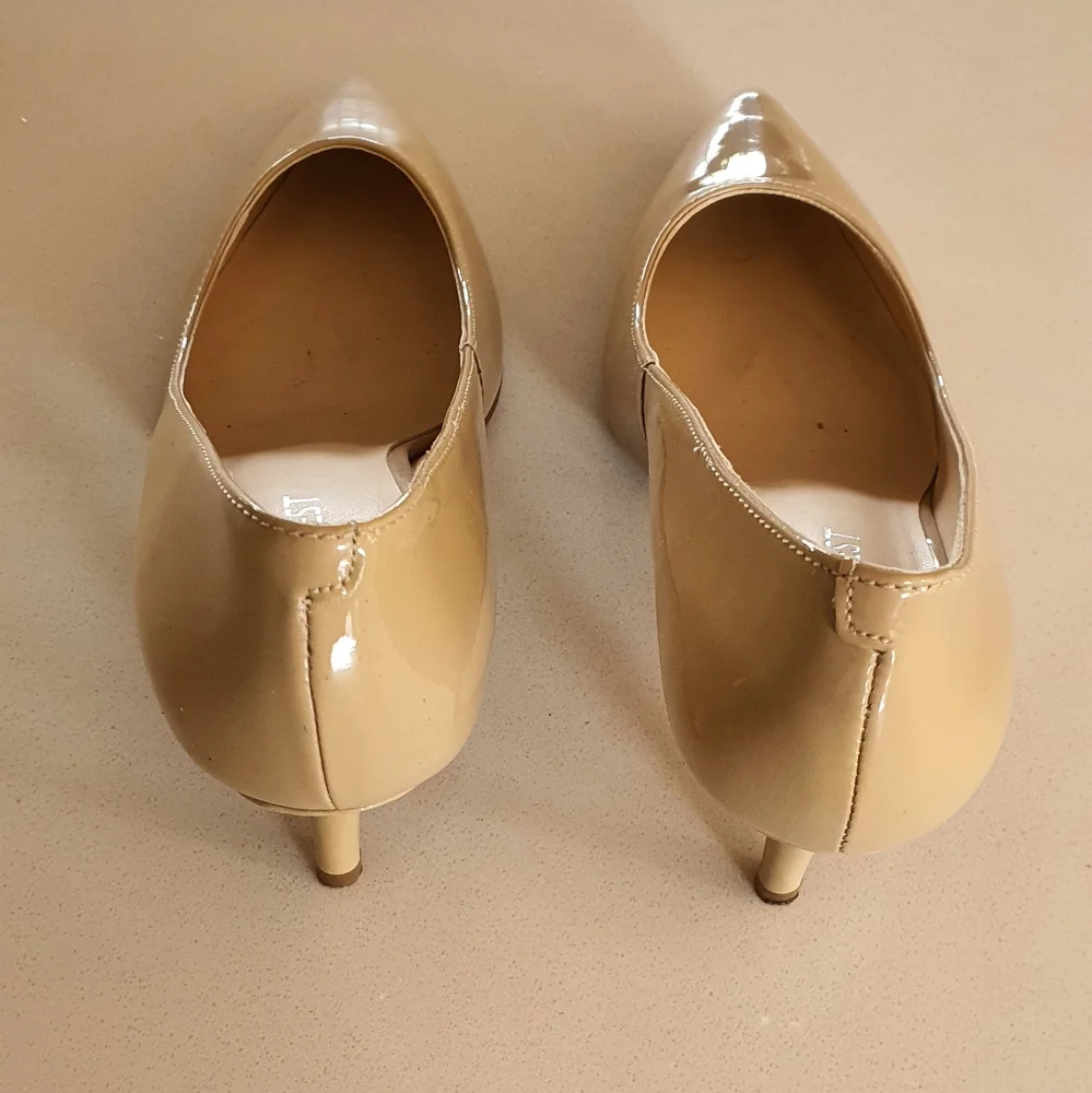 Nine West Nude Patent Heels Pump - Picture 3 of 7